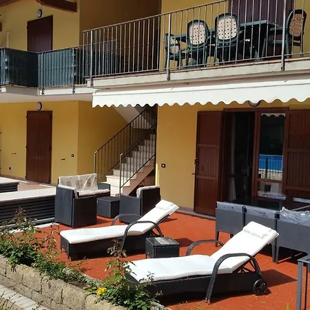 Corte Magenta Apartment *